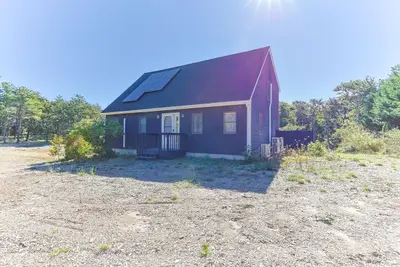 5 Houser Way