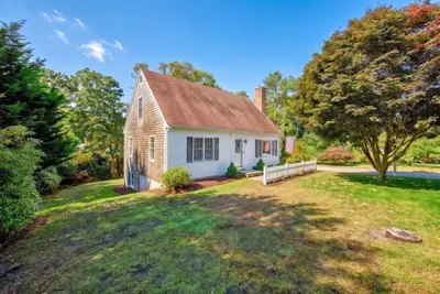 17 Locust Grove Road, Harwich MA — view 4