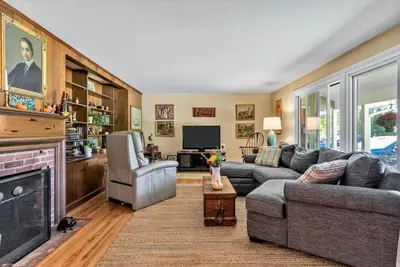 885 Shore Road, Bourne MA — view 4
