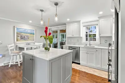 7 Spinning Brook Road, Yarmouth MA — view 5