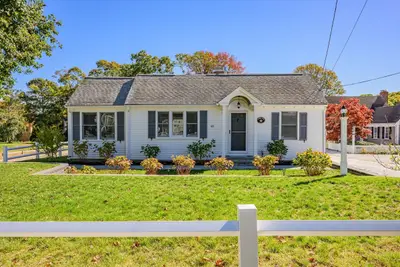 421 Scudder Avenue, Barnstable MA — view 2